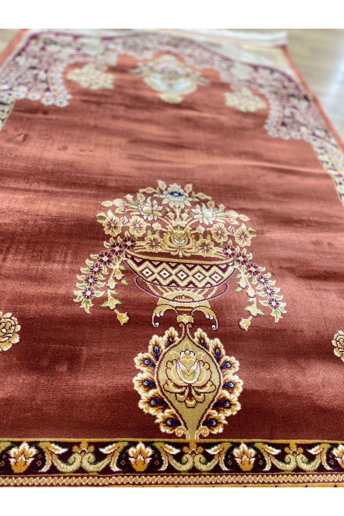 % 100 İpek Desenli Seccade