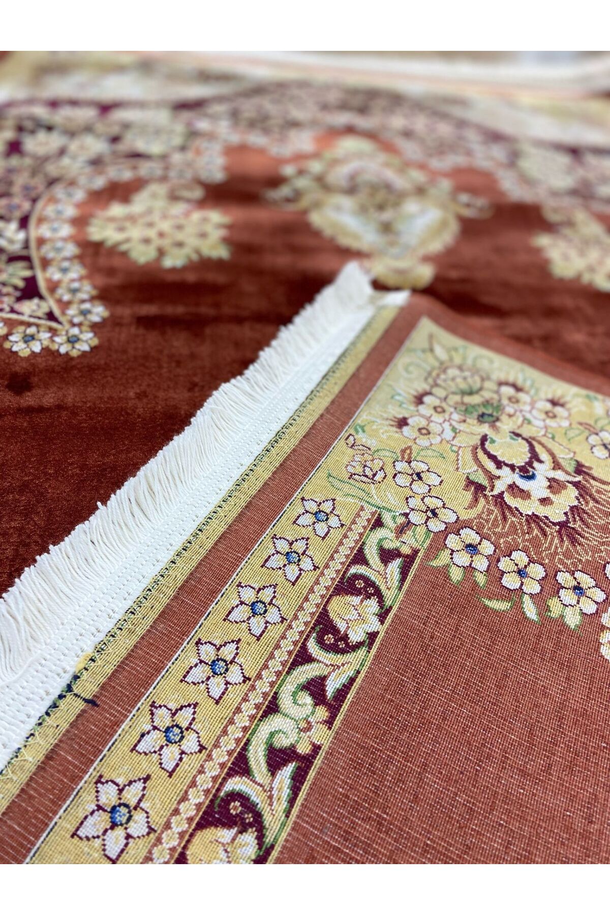 % 100 İpek Desenli Seccade