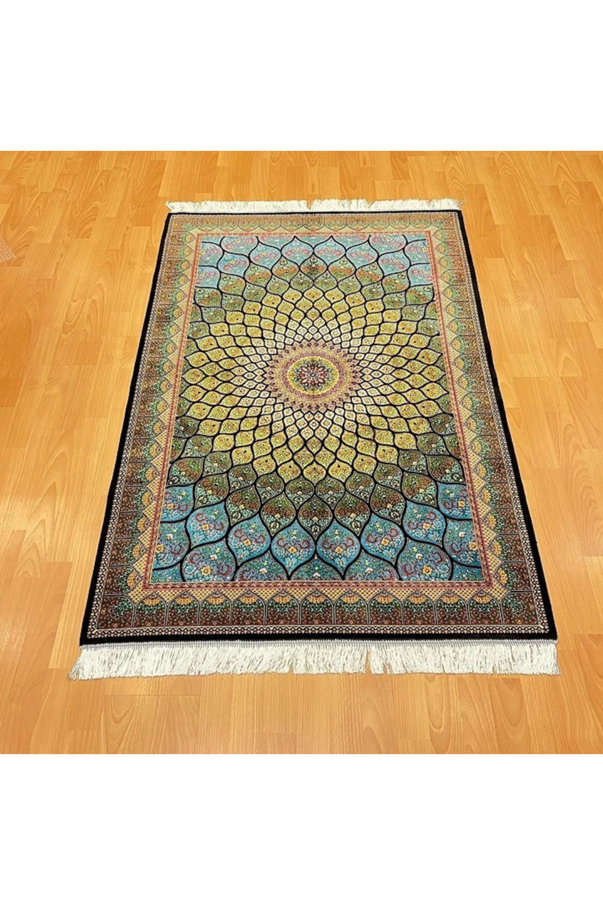 Geometrik/Madalyon Desenli 100 X 150 CM İpek Halı Yeşil