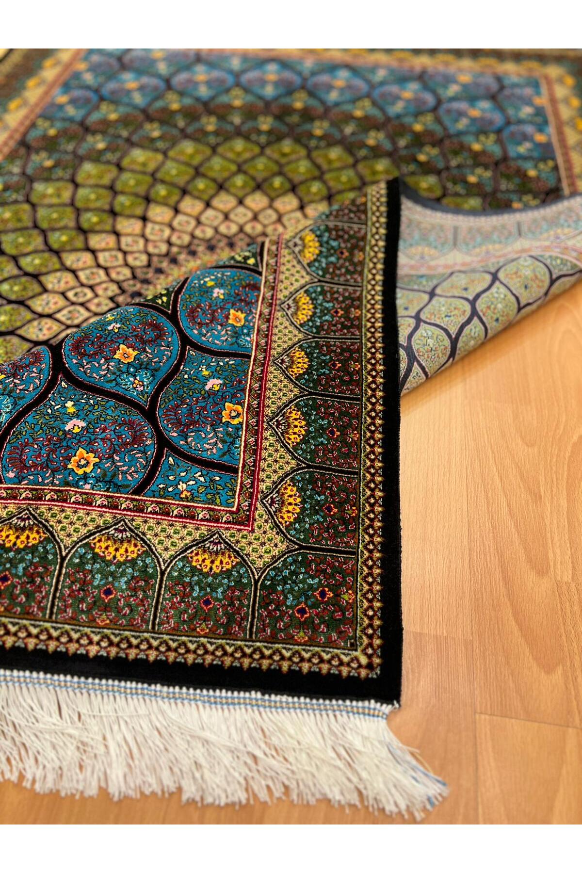 Geometrik/Madalyon Desenli 100 X 150 CM İpek Halı Yeşil