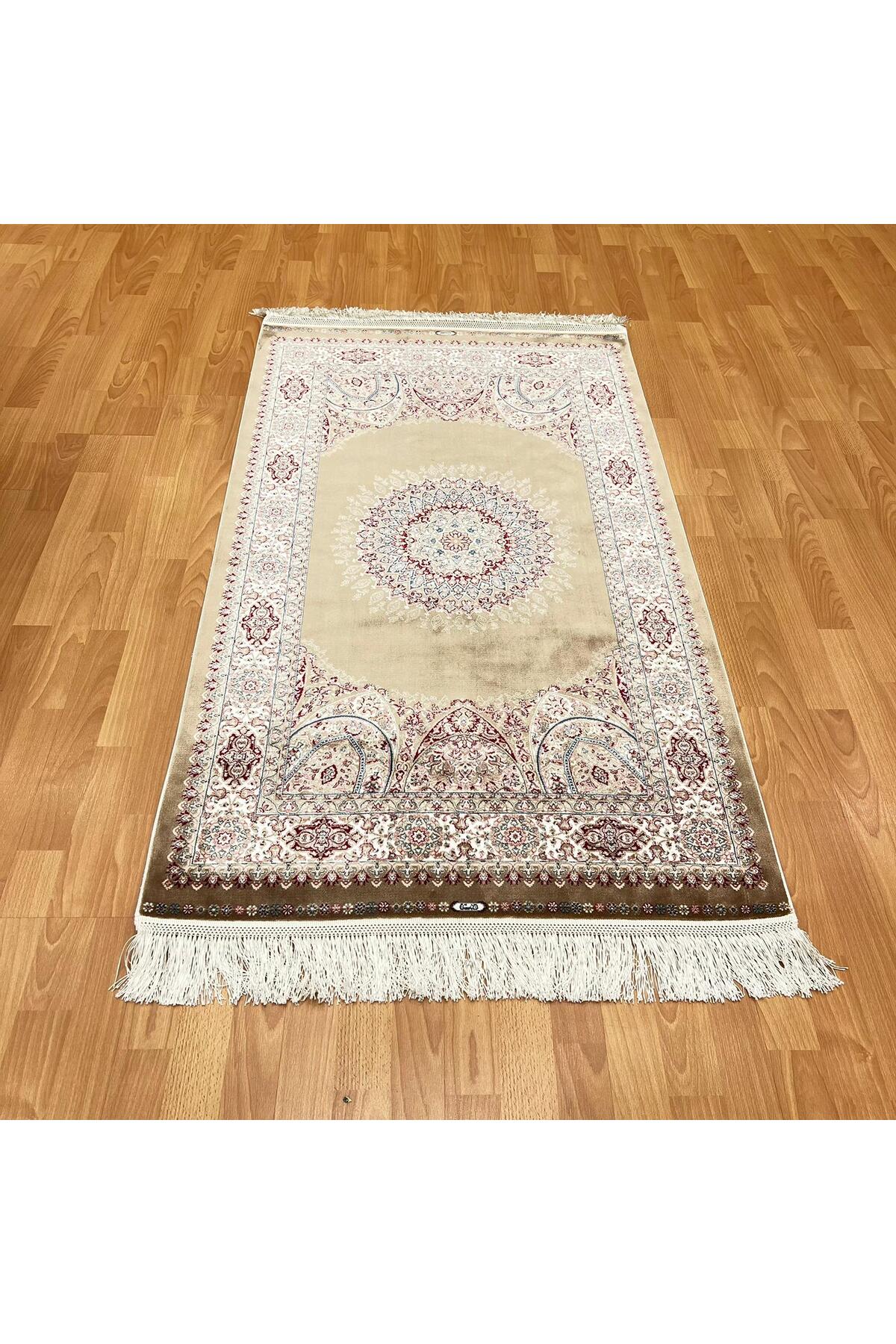 Lüks Mihraplı Madalyon Desenli 160 X 230 CM İpek Halı