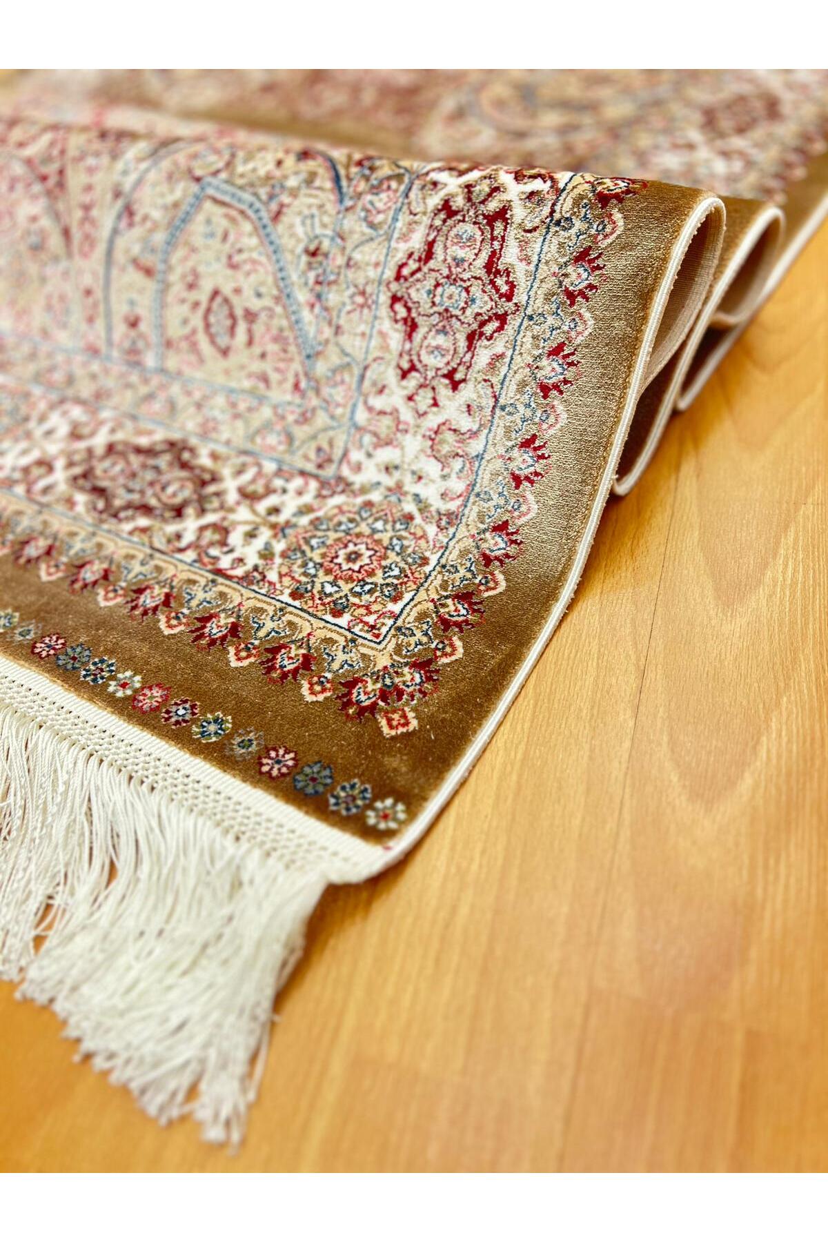 Lüks Mihraplı Madalyon Desenli 160 X 230 CM İpek Halı